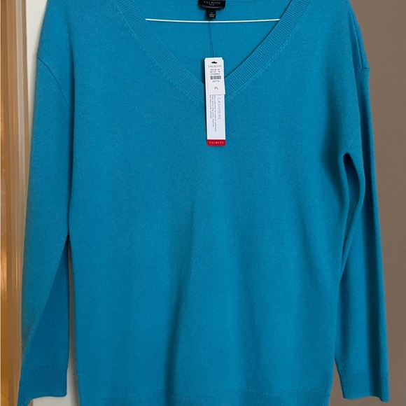 Talbots Sweaters - NWT - Talbots Teal V-Neck Cashmere sweater